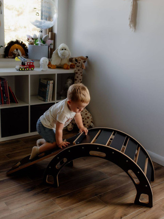 Bujak Montessori czarny M