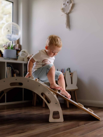 Bujak Montessori M biały + zjeżdżalnia ze ścianką + poduszka oliwkowa